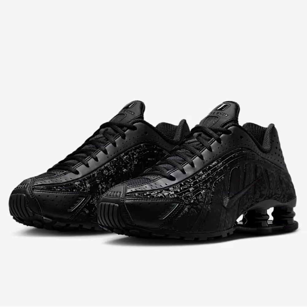 Nike Shox R4 Women's Shoes Size: W 9 / M 7.5
New in box - Picture 2 of 8